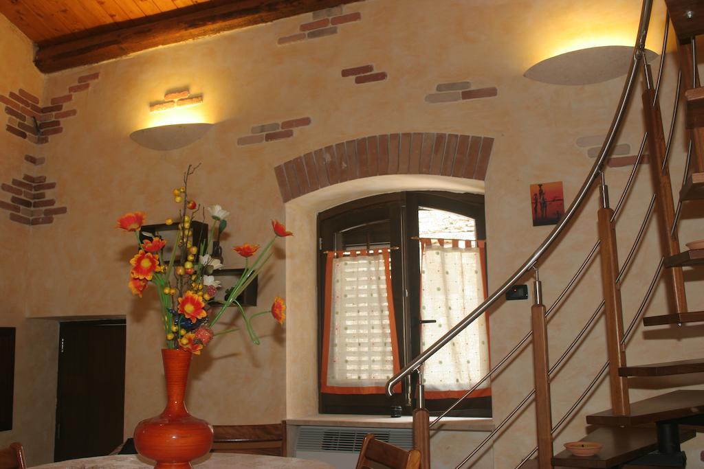 Alla Corte Dei Ventimiglia Montelepre Δωμάτιο φωτογραφία